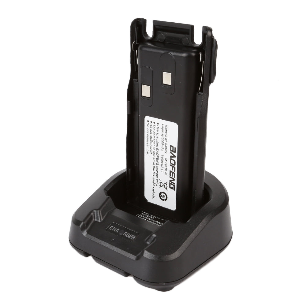 UV-82L's battery with desktop charger